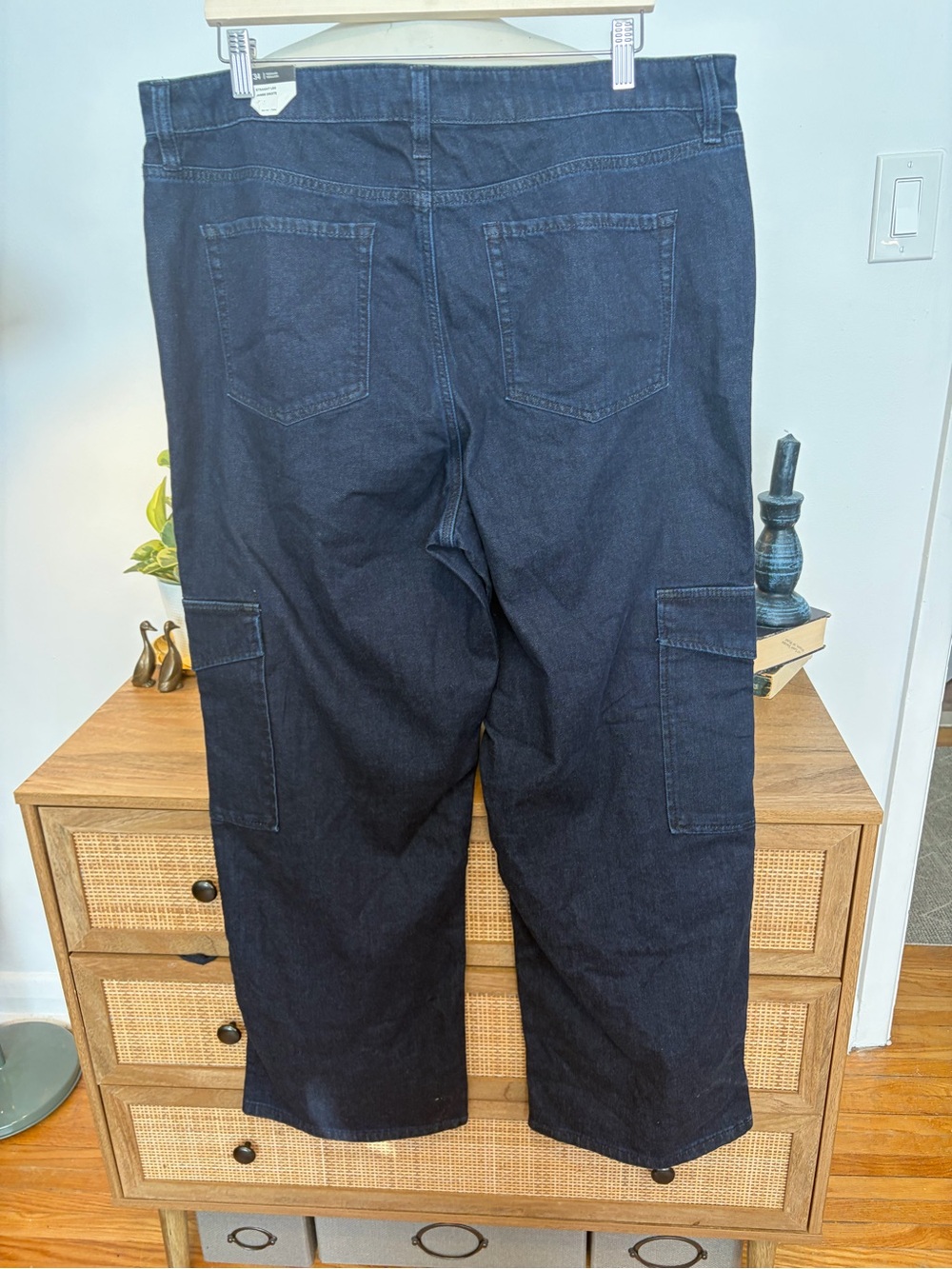 NWT Reitmans R Jeans Dark Wash Straight Leg Cargo Denim Pants - Size 34 - Picture 6 of 7
